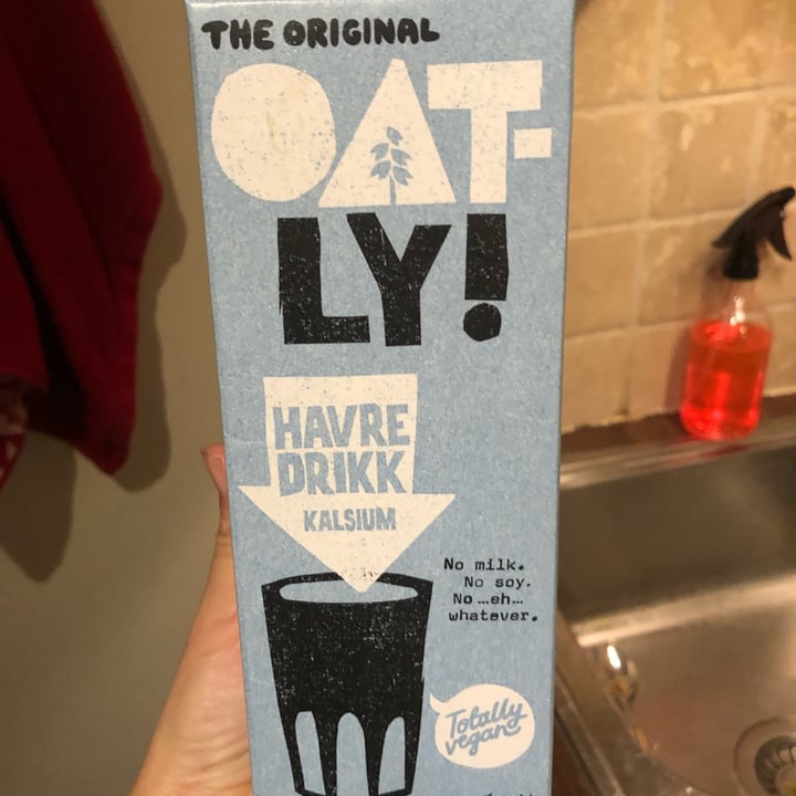 photo of Oatly Havre Drikk shared by @claudia-revoluciona on  10 Dec 2021 - review