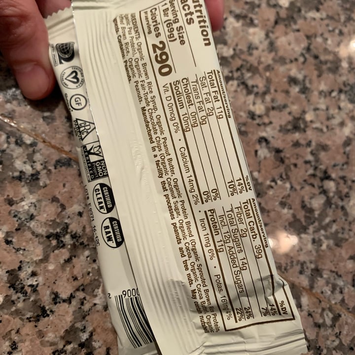 review photo of GoMacro Protein Pleasure - Peanut Butter Chocolate Chip shared by @drichi on 09 May 2022 - review