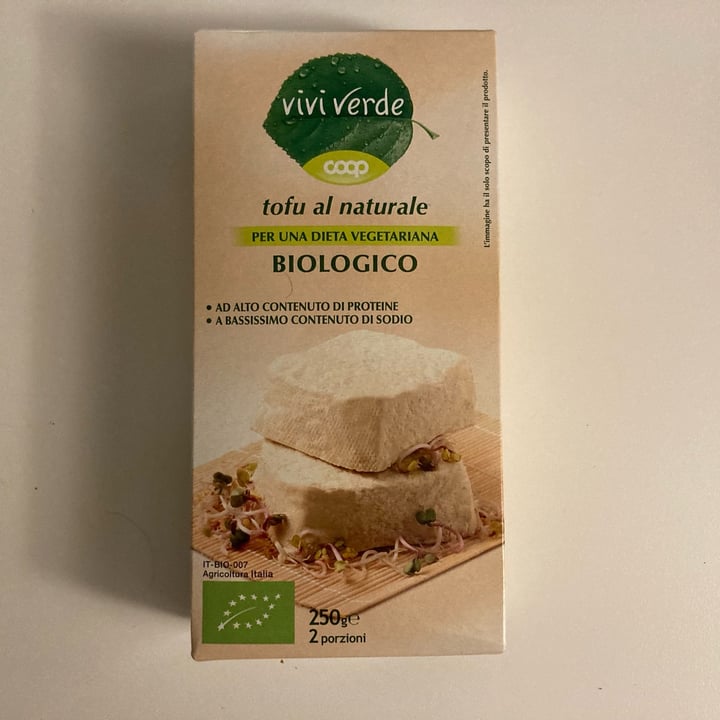 photo of Vivi Verde Coop Tofu Al Naturale shared by @matteome on  01 Apr 2022 - review