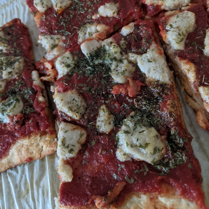 photo of Earth Island Mozzarella Style Slices shared by @gdgrrl on  09 Jun 2021 - review