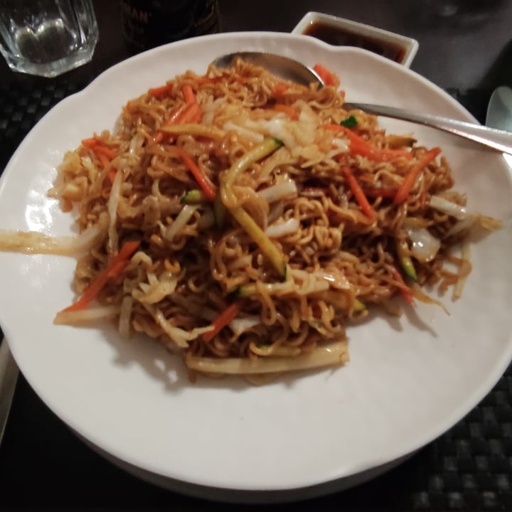 photo of Asia Fusion Sushi Ramen Saltato Con Verdure shared by @bluekosmos on  09 Nov 2022 - review