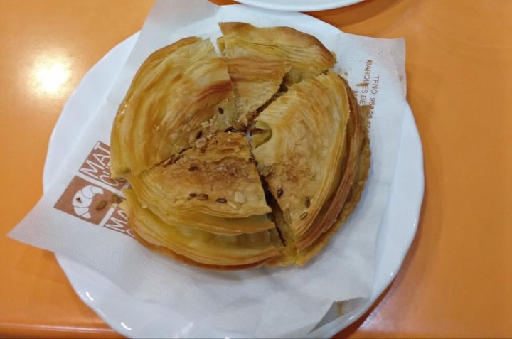 photo of Confitería MAIQUEZ Pastel de carne shared by @jaquelineruck on  25 Jul 2019 - review