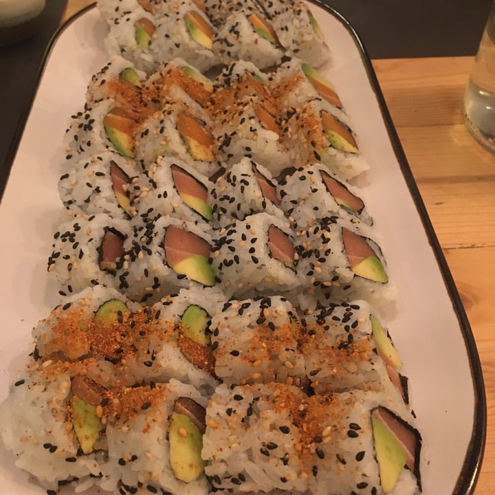 photo of Mun Sushi Bar - Roma Salmon vegan roll shared by @lixie on  17 Jul 2022 - review
