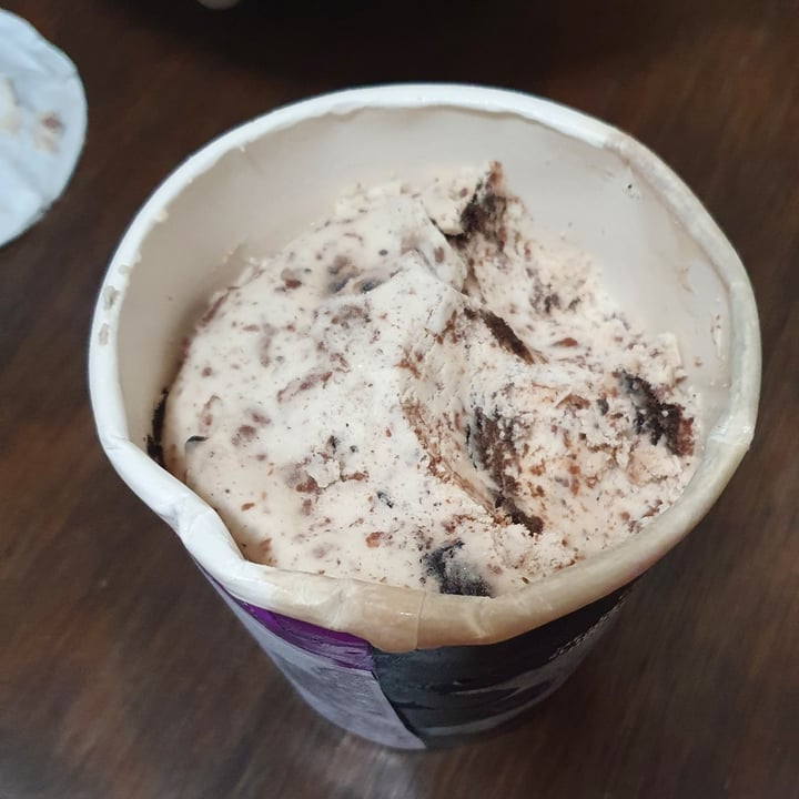 photo of NotCo Not Icecream Cookies & Dreams  shared by @memevegan on  20 Aug 2022 - review