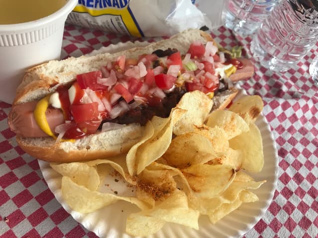 「Hot dog combo」の料理の写真