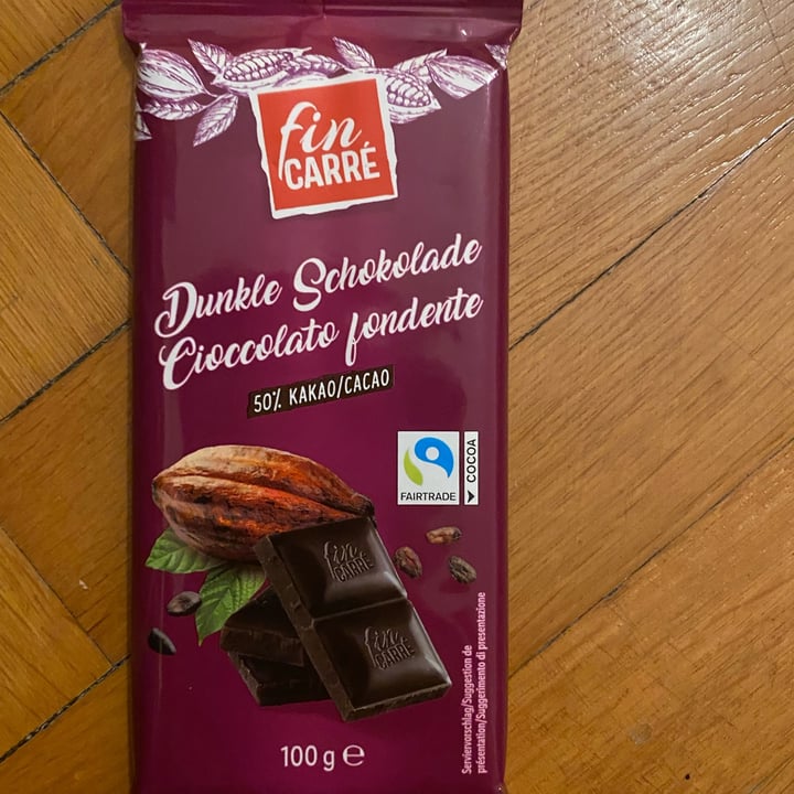 photo of Fin Carré Cioccolato fondente 50% shared by @sabrina31 on  10 Mar 2022 - review