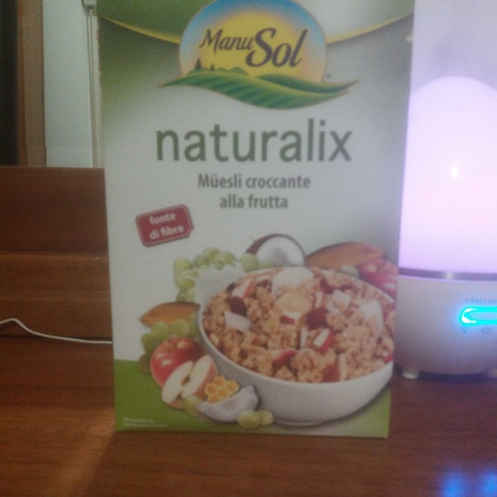 review photo of ManuSol Naturalix muesli con il 42% di frutta shared by @aurortyche on 16 Mar 2022 - review
