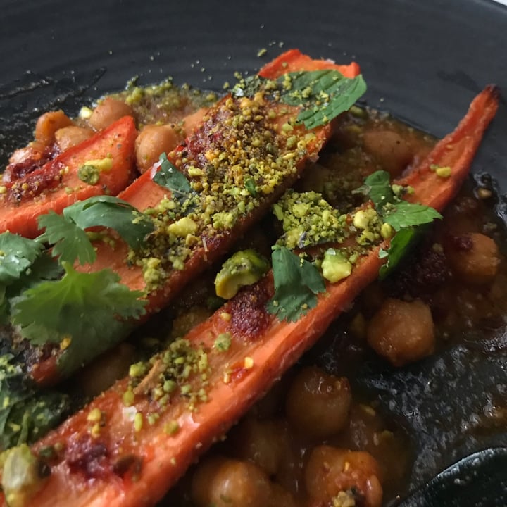 photo of Comune Confit front axle farm carrots shared by @rachelsveganlife on  17 Oct 2021 - review