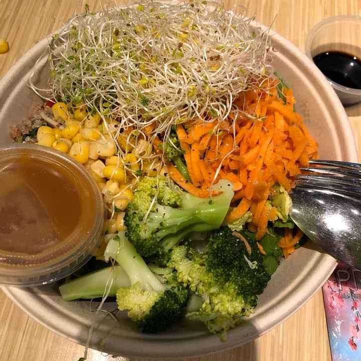 photo of Toss & Turn Create Your Own Salad shared by @moomoo on  03 Nov 2019 - review
