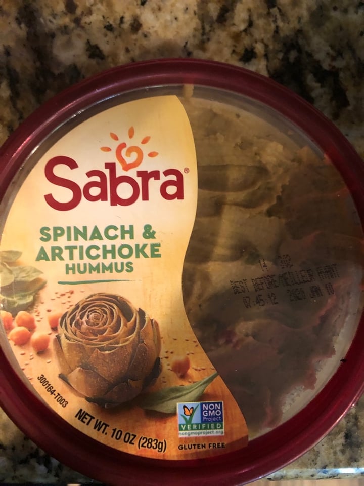 photo of Sabra Spinach and Artichoke Hummus shared by @carlysutherland on  30 Dec 2019 - review