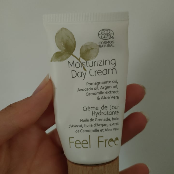 photo of Feel Free Bio Crema idratante giorno shared by @martinabecherucci on  30 Apr 2022 - review