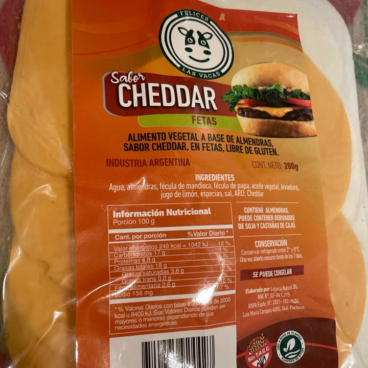 photo of Felices Las Vacas Queso Cheddar en Fetas shared by @noesostre on  21 Jul 2021 - review