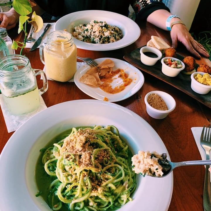 photo of La Hoja Verde Pasta pesto shared by @majonieves on  01 Jun 2022 - review