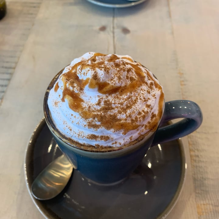 photo of The Vibe pumpkin spice latte shared by @rebekahoutterside on  12 Oct 2022 - review