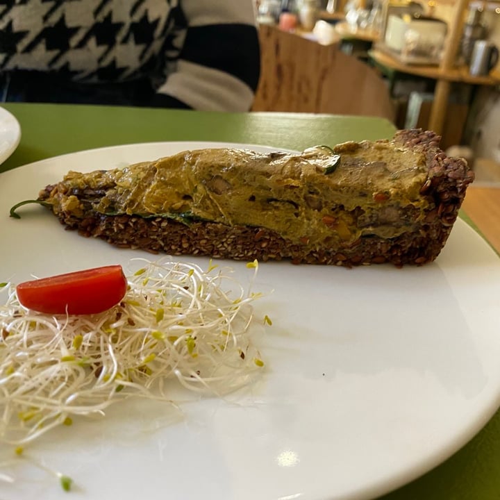 photo of Alchemist Garden Quiche Raw shared by @mapinknu88 on  15 Apr 2022 - review