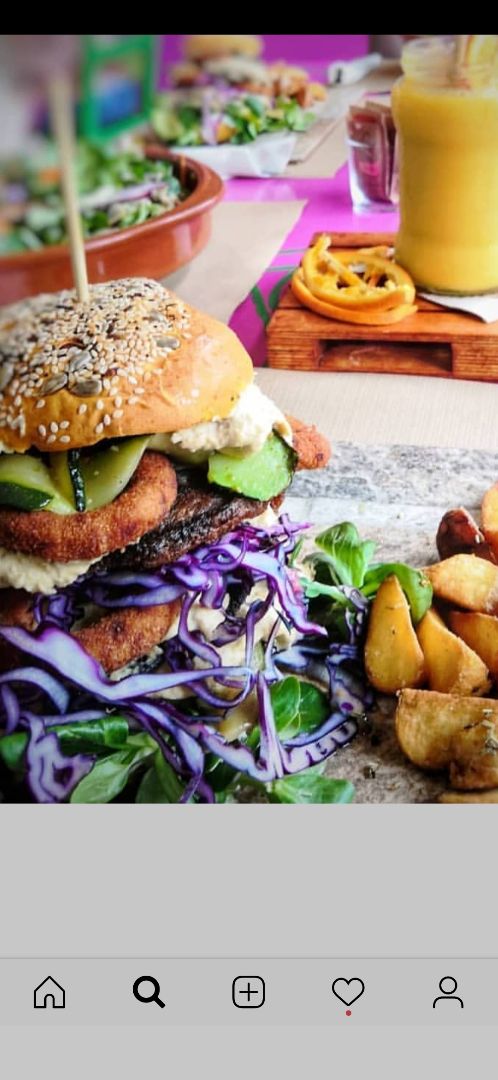 photo of Delicias y Namaste Fuerteventura - Vegan Organic Restaurant Gluten free & Juice Café Hamburguesa de judías negras shared by @mifitnesscoach on  19 May 2019 - review