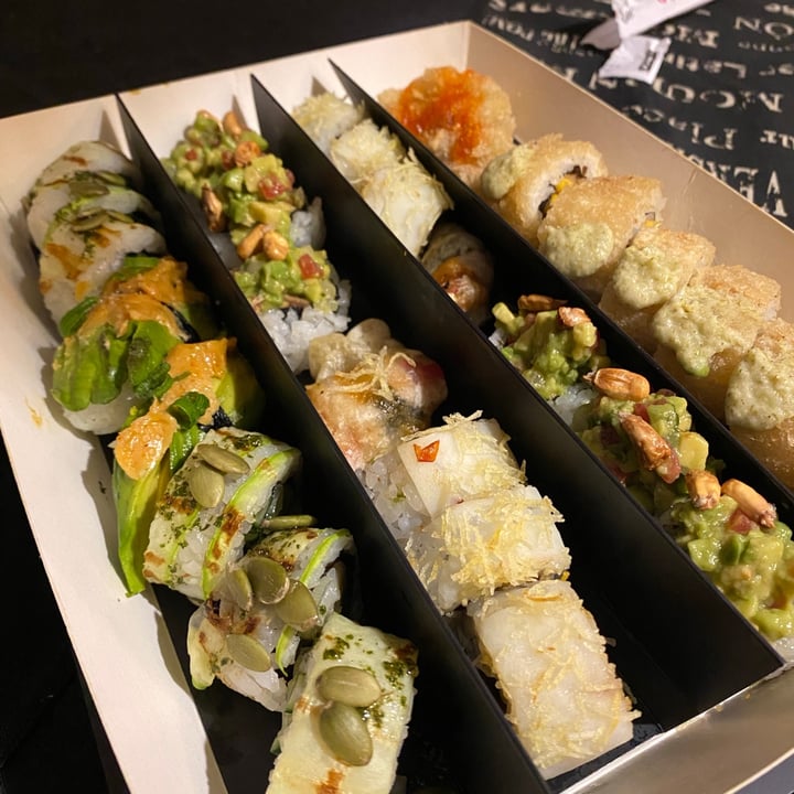 photo of Yoko Sushi Ciudad Sushi Vegano shared by @1wandadeluca on  05 Jun 2022 - review
