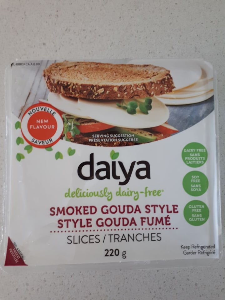 photo of Daiya Smoked Gouda Style Slices shared by @smashy on  12 May 2019 - review