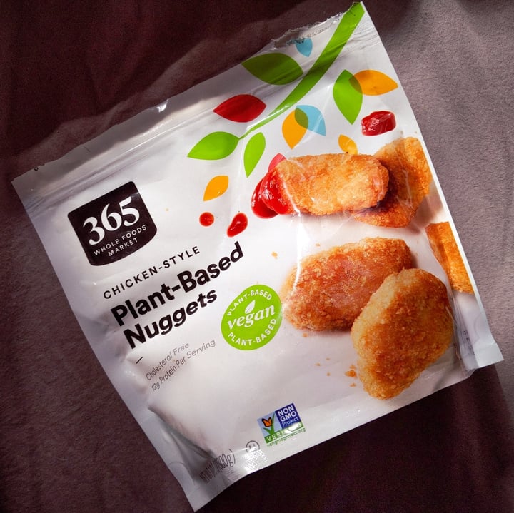 photo of Whole Foods Market Chicken-Style Plant-Based Nuggets shared by @lemonbeebrush on  20 Dec 2020 - review