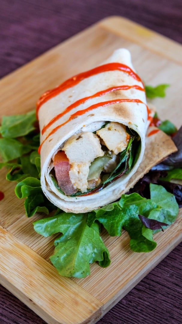 review photo of Seattle Coffee Company Sriracha Chicken Mayo and Mozzarella Sandwich shared by @leozetteroode on 13 Feb 2020 - review