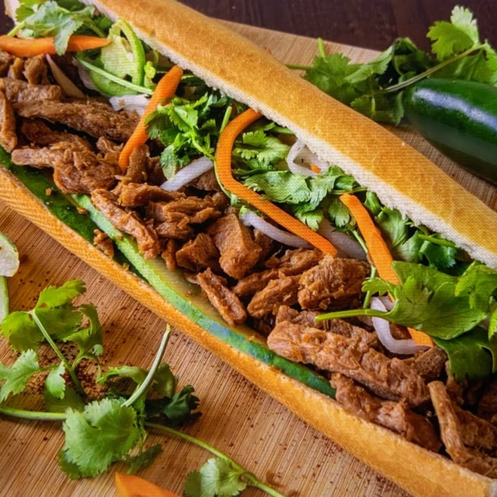 photo of Paris Banh Mi - Tallahassee Vegan Vietnamese Sandwich On French bread shared by @usa-ute on  17 May 2022 - review