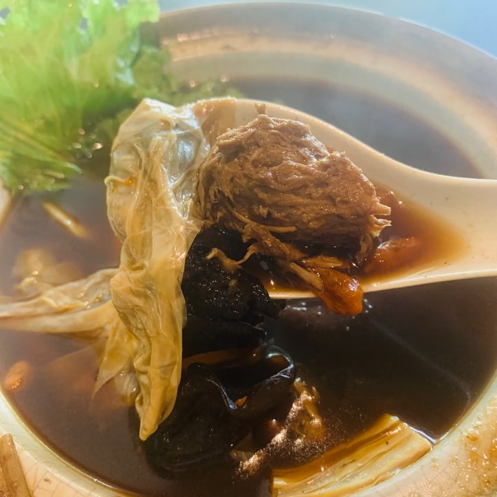 review photo of Divine Realm Vegetarian Restaurant Claypot Herbal Soup shared by @loveveggies on 18 Jul 2021 - review