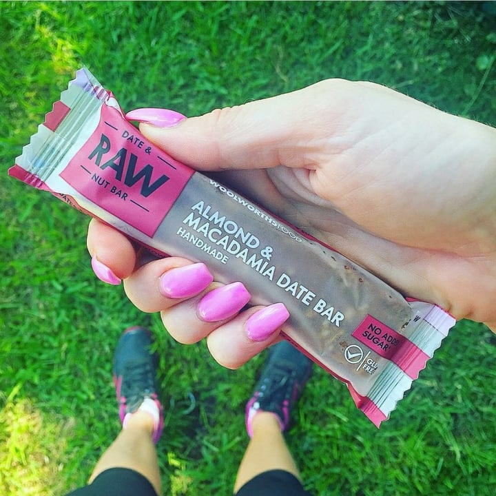 photo of Woolworths Food Almond and Macadamia date bar shared by @lizellep on  11 Aug 2020 - review