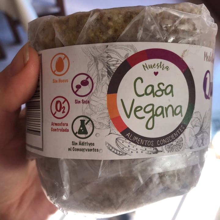 photo of Casa Vegana Medallones de quinoa al curry hindú shared by @candeeev on  16 Jul 2021 - review