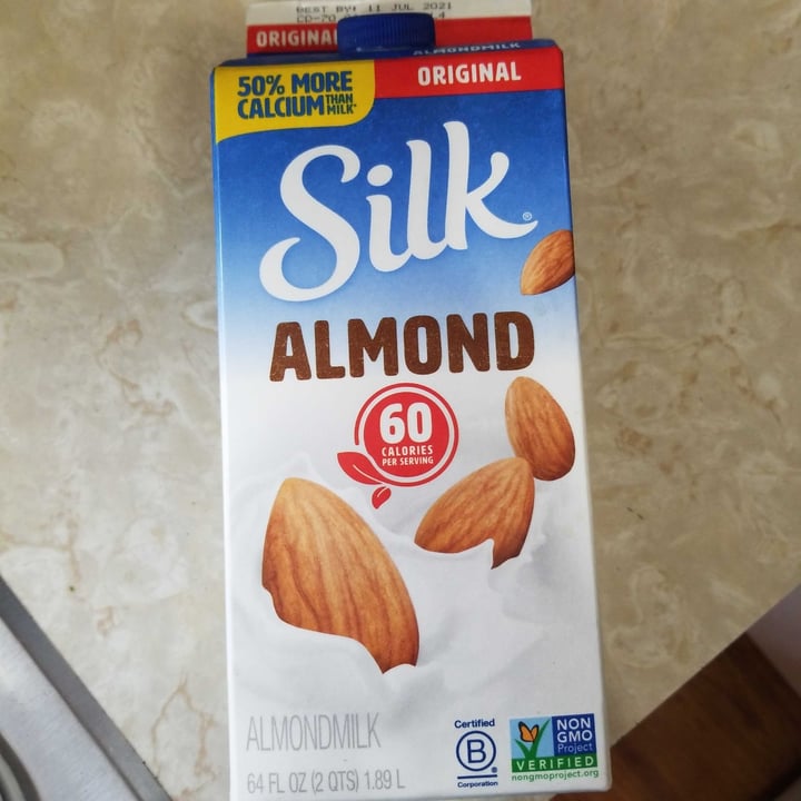 photo of Silk Almond Milk shared by @bann on  08 Jun 2021 - review