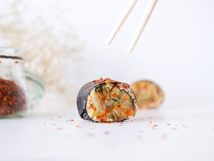 avo kimchi roll