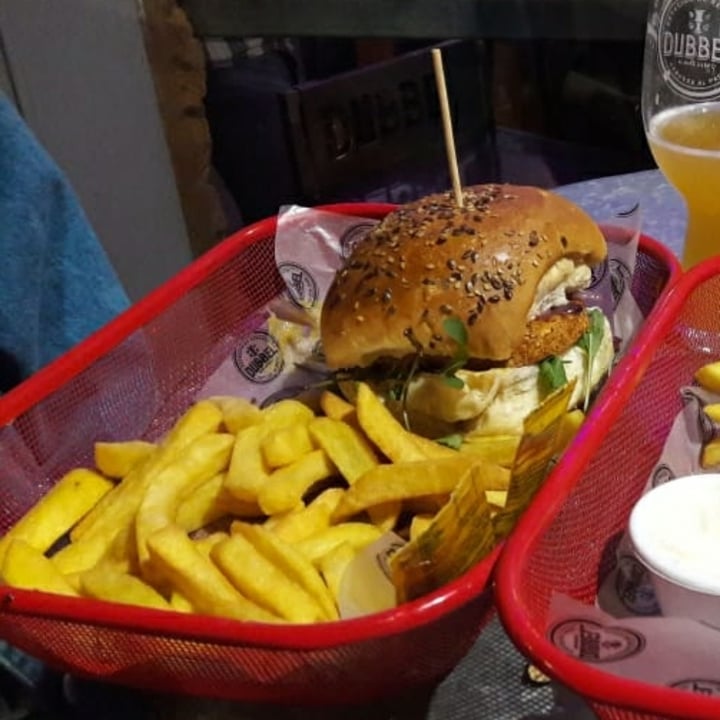 photo of Dubbel Hamburguesa Dylan shared by @brendaflowers on  19 May 2020 - review