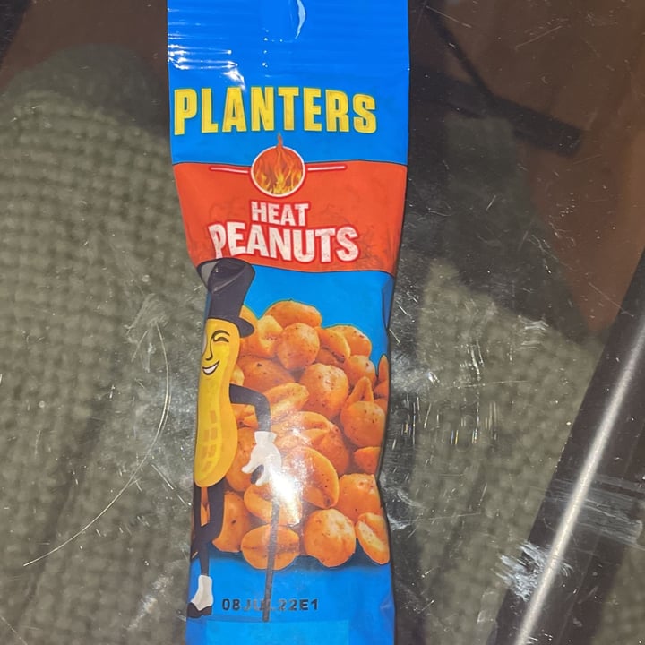photo of Planters Heat Peanuts shared by @cailyntoro on  02 Dec 2021 - review