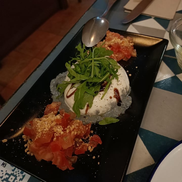 photo of Vega Burrata shared by @lavanessita on  27 May 2022 - review