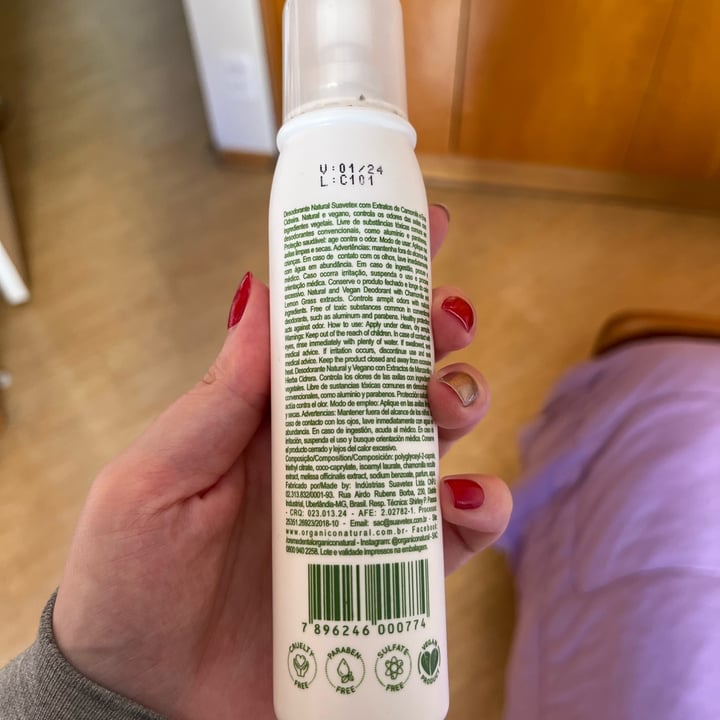 photo of Orgânico Natural Desodorante Em Spray Camomila e Erva Cidreira shared by @biacmuller on  07 May 2022 - review