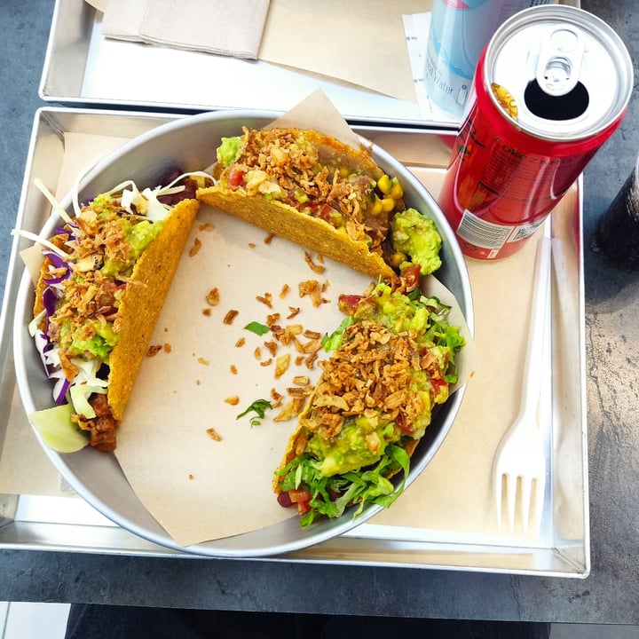 review photo of Maybu - margaritas y burritos Tacos Vegan shared by @celinedindon on 16 Jan 2022 - review