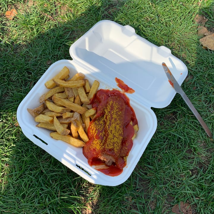 photo of Yoyo Foodworld Currywurst shared by @fionaomi on  12 Sep 2020 - review