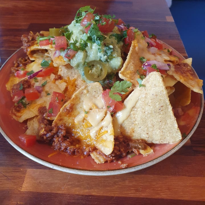 photo of Blu Bar Nachos con Guacamole shared by @viola227 on  16 Dec 2021 - review