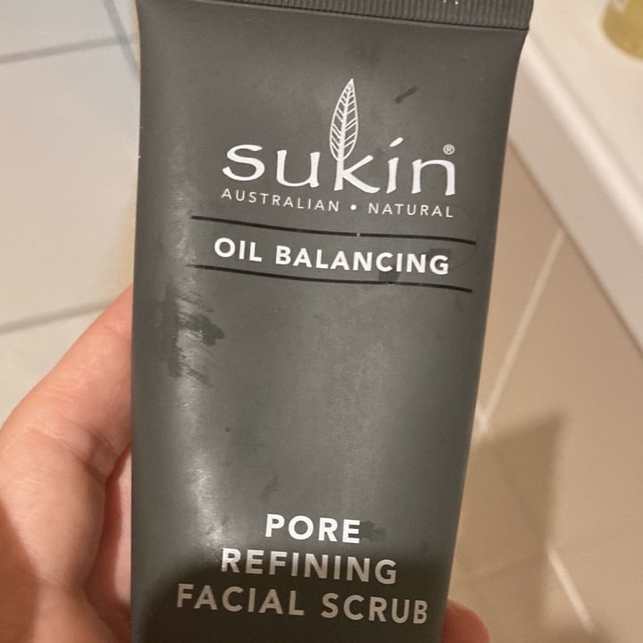 photo of Sukin Oil balancing pore refining facial scrub shared by @debbiekrueger on  28 Apr 2022 - review