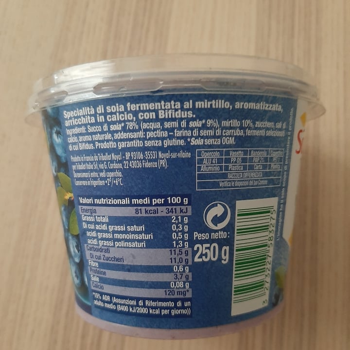 photo of Sojasun Yogurt Bifidus Mirtillo shared by @lauramangone on  23 May 2022 - review