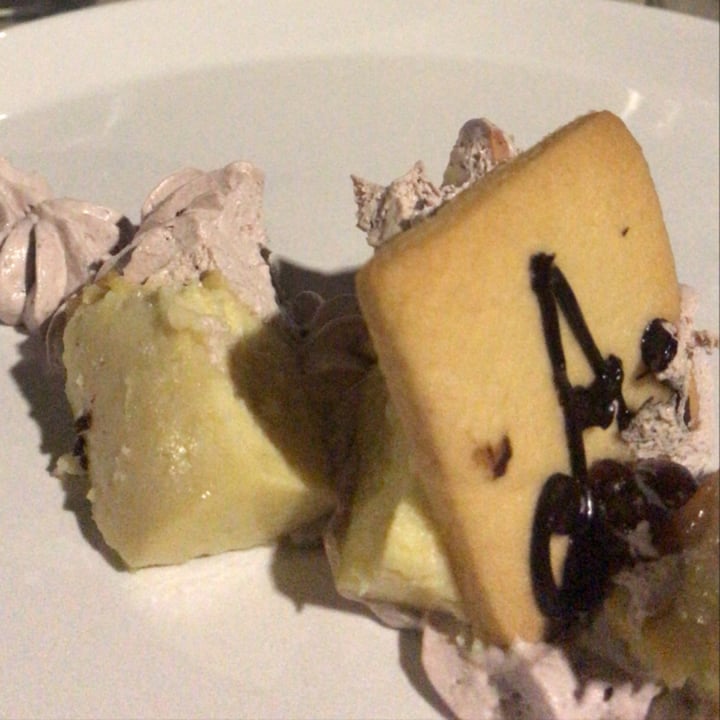 photo of Alice e Viola - Cucina vegetale Cheesecake shared by @mariaelenafiore on  30 Mar 2022 - review
