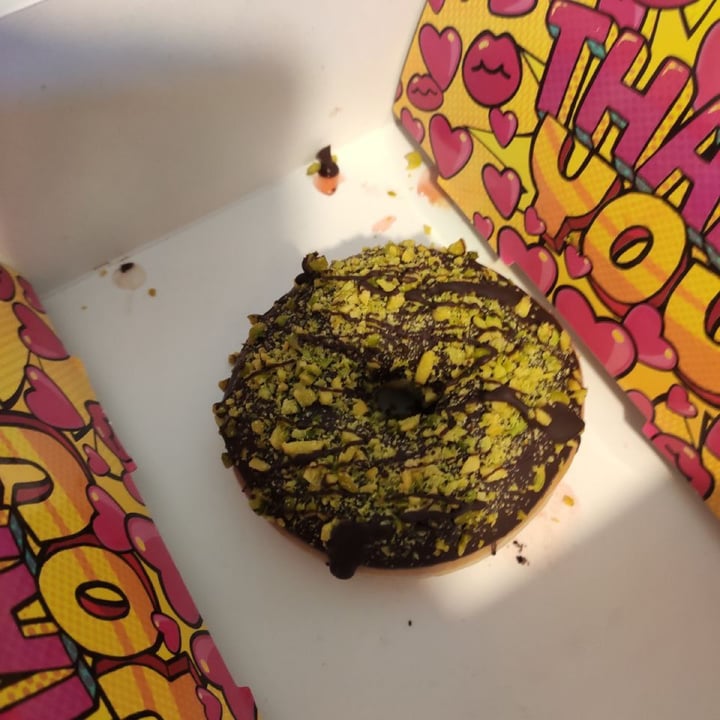 photo of WOOWnuts Vegan basic donut shared by @gimmy on  13 Mar 2022 - review