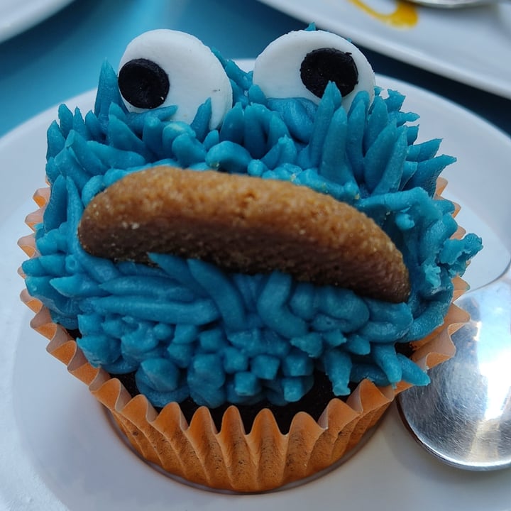 photo of Freedom Cakes Muffin Monstruo de las galletas shared by @araisa on  07 Dec 2021 - review