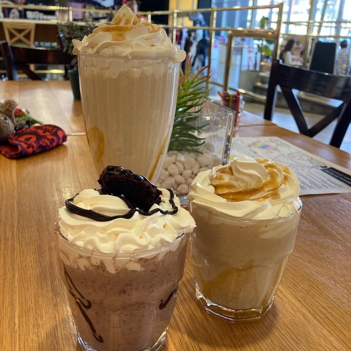 photo of Kaylee's Eatery Chocolate Brownie Shake shared by @rachanab on  13 Nov 2021 - review