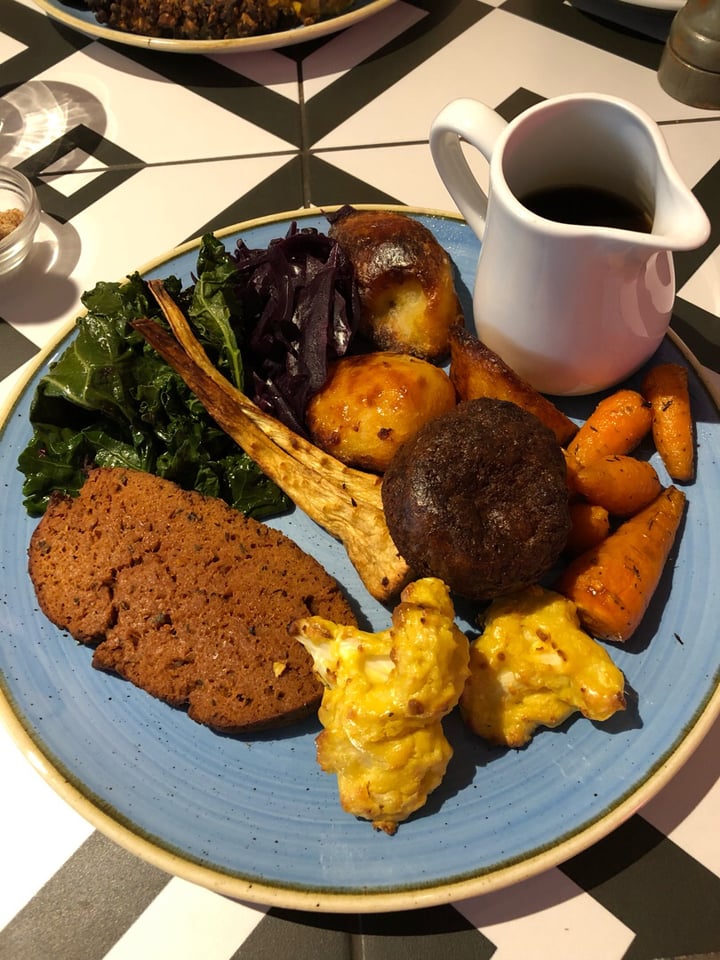 photo of Tell Your Friends Seitan Roast shared by @jamesallnutt on  28 May 2019 - review