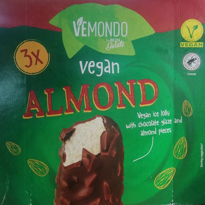 photo of Vemondo gelato almond shared by @veg370 on  04 Sep 2022 - review