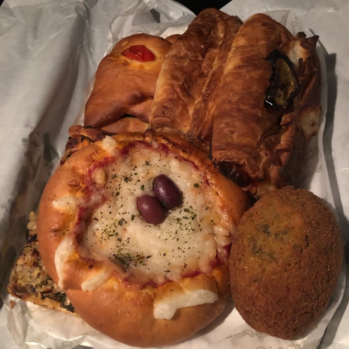 photo of Bar Dolcezza di Cuscunà Temistocle Tavola calda shared by @vegania-plantbased on  16 Mar 2022 - review