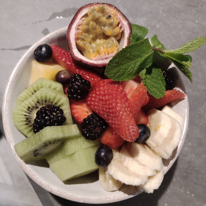photo of Buddy Italian Restaurant Cafè Bowl frutta shared by @ziuandreu on  15 Apr 2022 - review