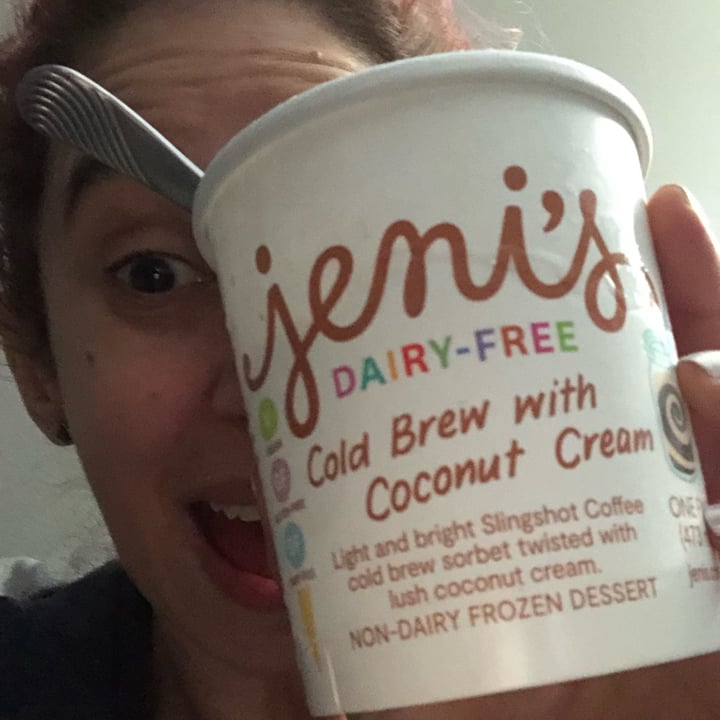 photo of jeni's Cold Brew with Coconut Cream Pint shared by @pbnjessie on  02 Mar 2022 - review