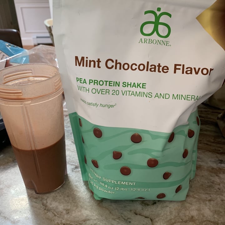 photo of Arbonne Mint Chocolate Protein shared by @sedrew1 on  23 Jun 2021 - review