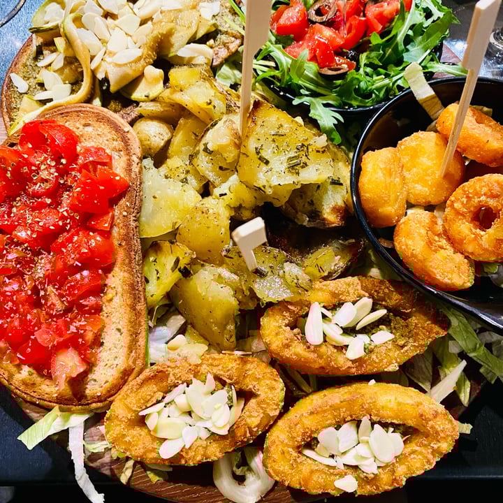 review photo of Winenot? Aperitivo vegano shared by @thebrambleberry on 14 Dec 2022 - review